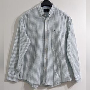 Nautica Men's Classic Fit Plaid Button Down Long Sleeve Shirt, Size 17 34/35